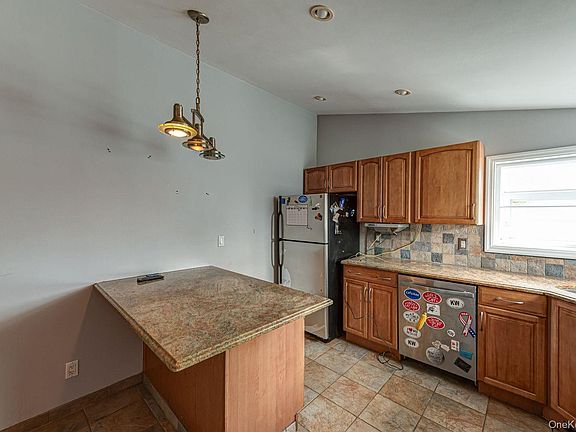 5th image of 11 Lawrence Road