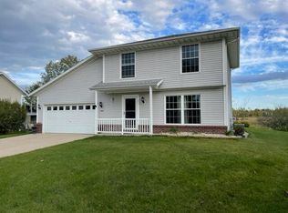 1026 Wheelock Ave, Hartford, WI 53027