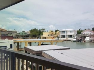 40 Tarpon Ave, Port Isabel, TX 78578