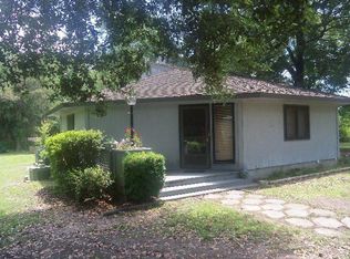 165 Webb Dr, Ray City, GA 31645