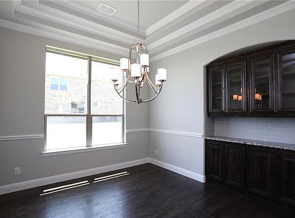 5th image of 517 Eloise Dr