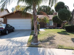 6805 Nellie Ct, Bakersfield, CA 93307