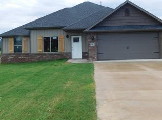 841 Pinnacle St, Prairie Grove, AR 72753