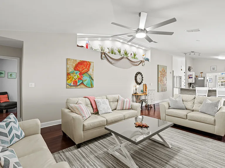 147 Sandy Cay Dr — Photo 4
