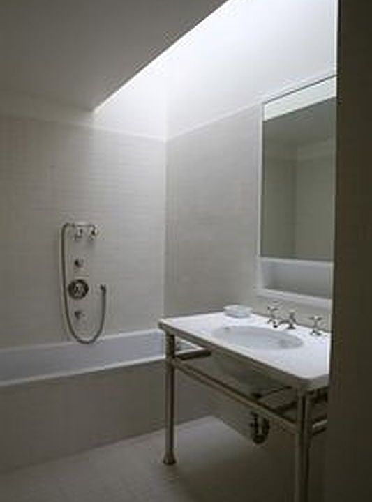 1st image of 52 W 9th St #4THFL