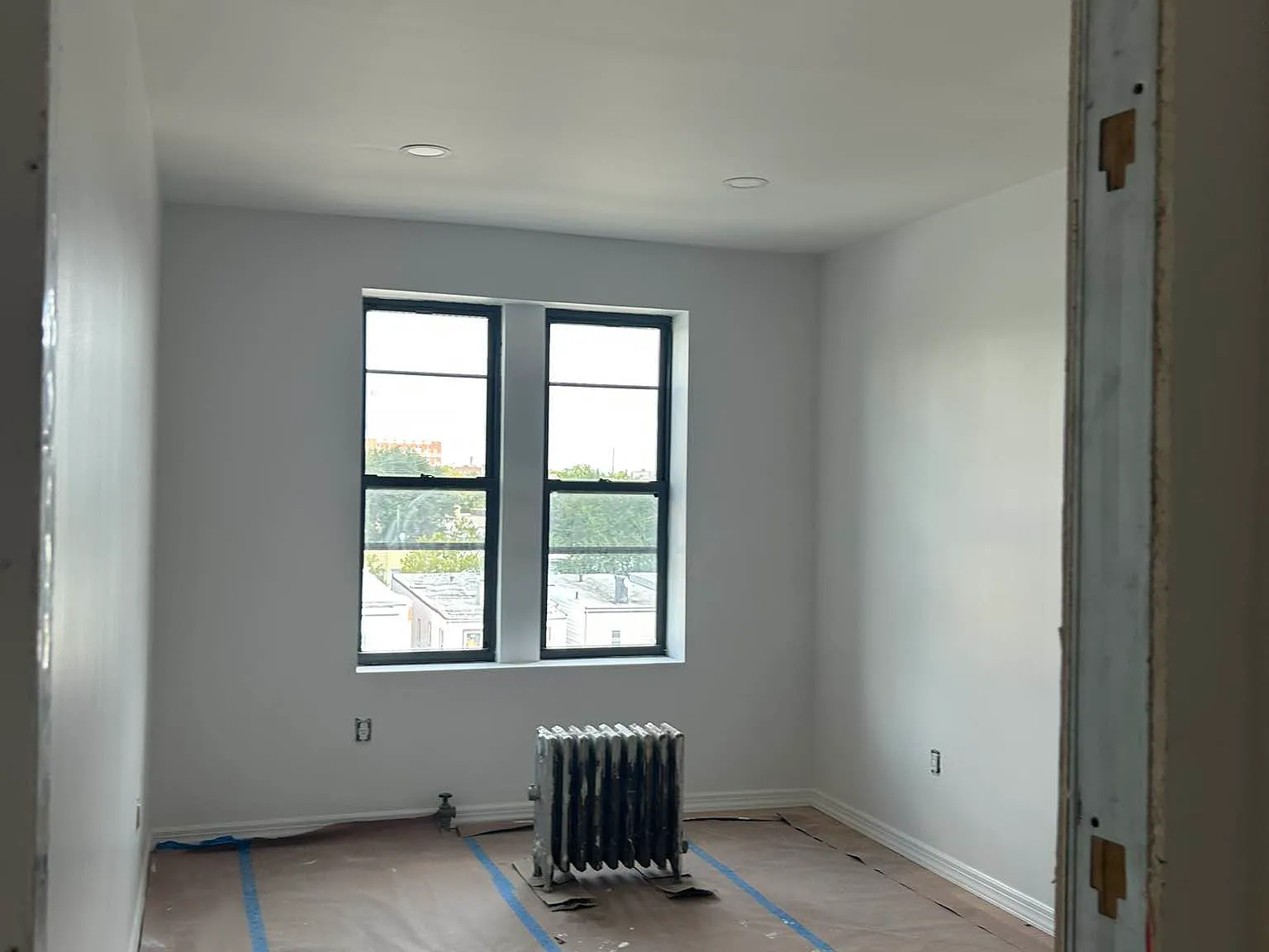 1921 Holland Avenue — Photo 2