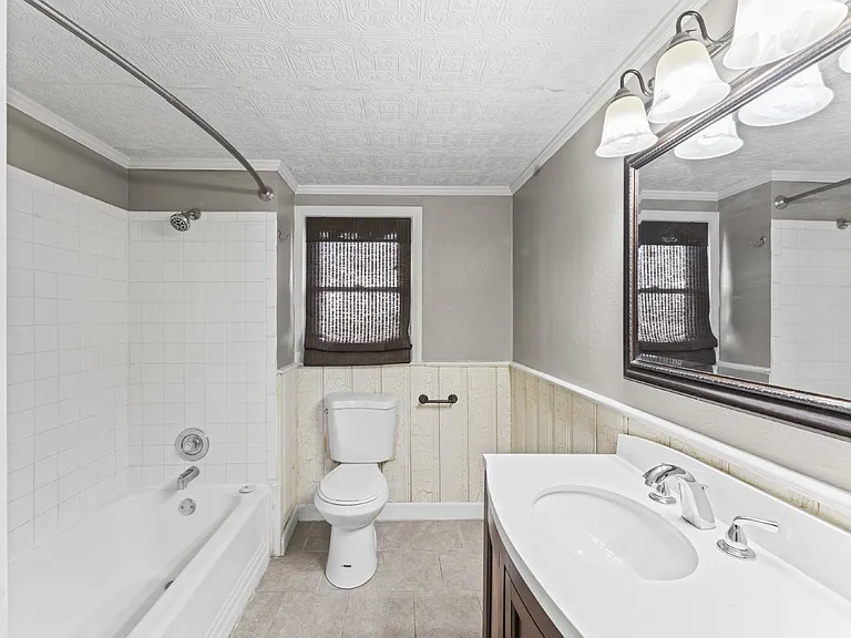 9436 Haskins St — Photo 17