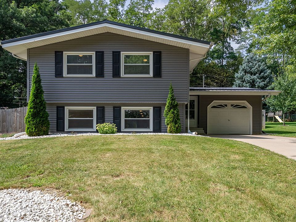 1st image of 514 Walnut Ct