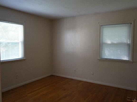 4th image of 4654 Guam St
