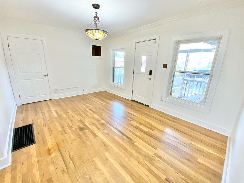 1st image of 1515 W Nevada Pl