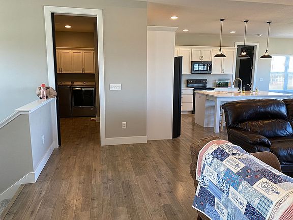 3rd image of 2309 Blythe Blvd