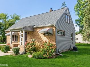 700 6th St, Harvard, IL 60033