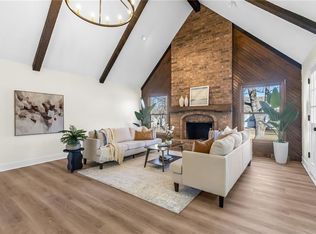 9021 Arlington Ct, Kansas City, MO 64138