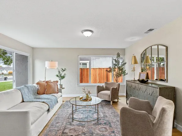 242 Vineyard Dr, San Jose, CA 95119