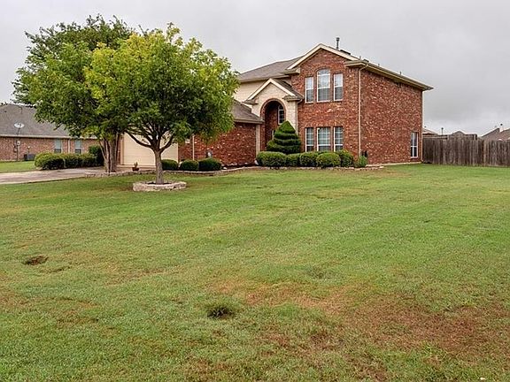 3rd image of 3102 Stoney Hollow Ln
