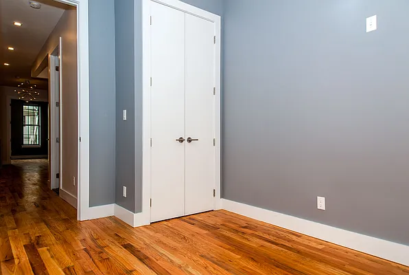 Rented by Nooklyn NYC LLC | media 22