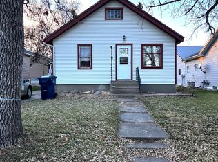 917 2nd St NE, Watertown, SD 57201
