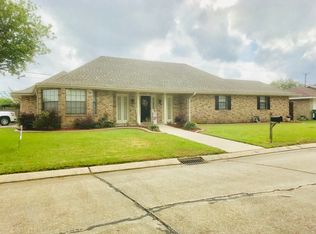 2636 Kismet St, Marrero, LA 70072
