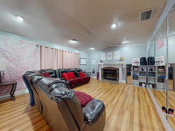 2nd image of 4528 Windcloud Ave