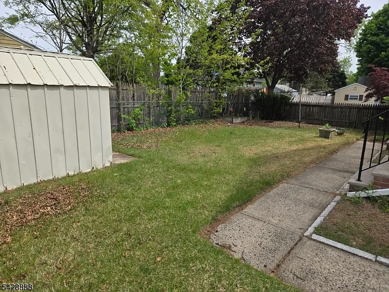 138 Hamilton Blvd #1L — Photo 18