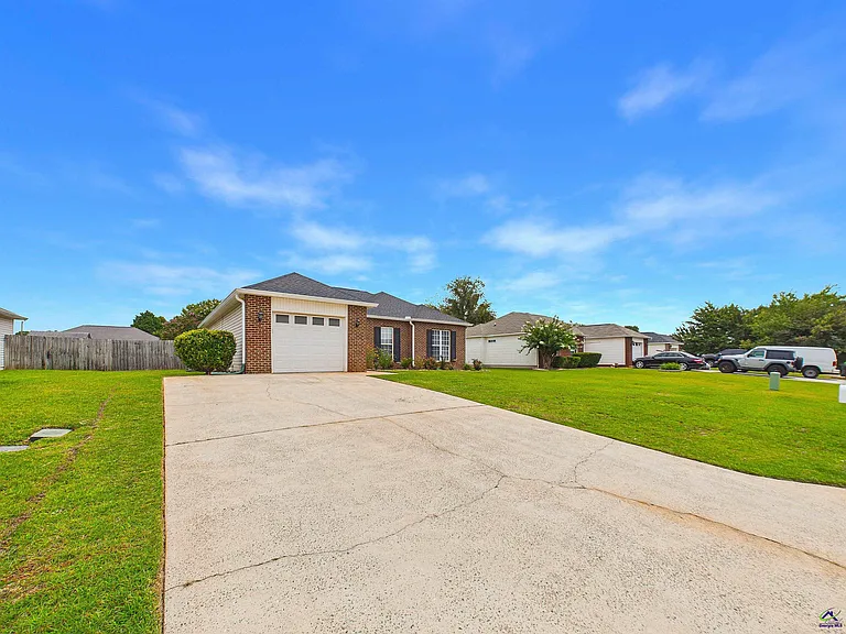 324 Tyson Glen Dr — Photo 4