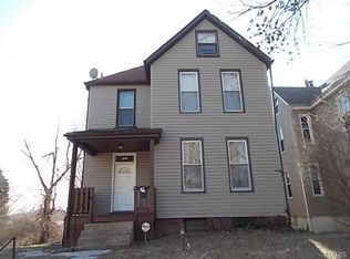 1054 Gimblin St, Saint Louis, MO 63147