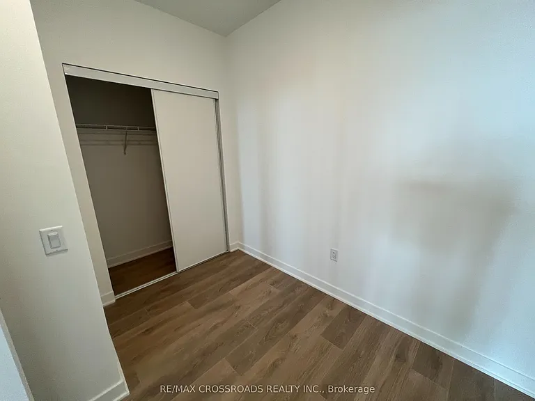 1185 Dupont St #801 — Photo 12