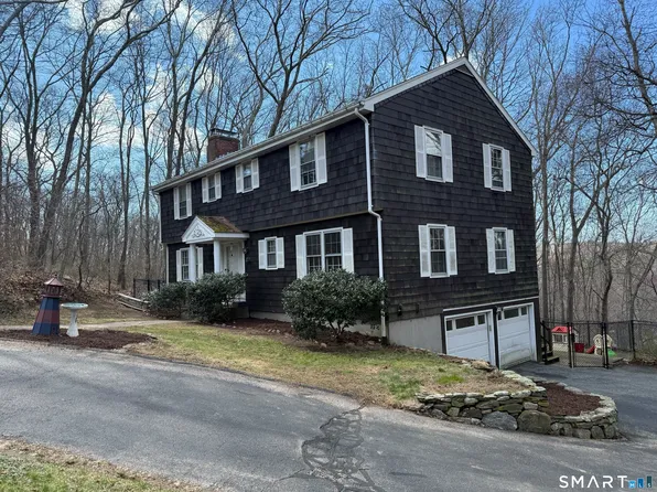 7 Laurel Hill Drive South, East Lyme, CT 06357