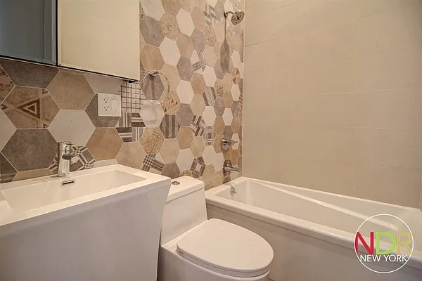 Rented by Next Door Realty NYC | media 27