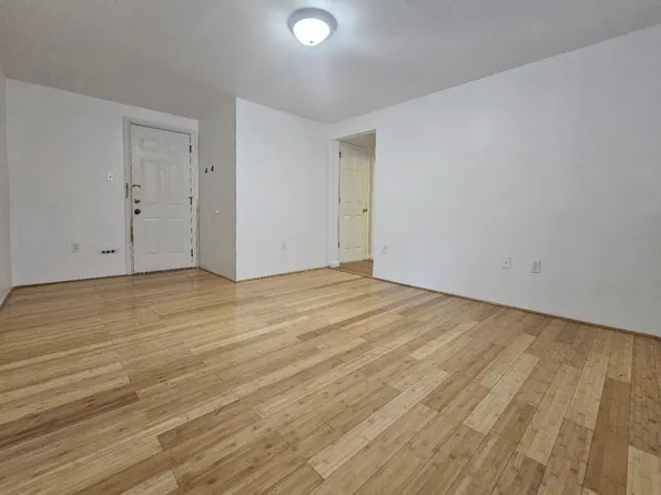 325 64th Street image 2 of 9