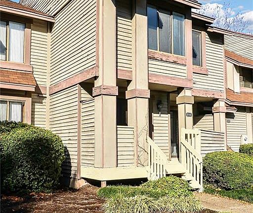 4th image of 252 Misty Point Ln