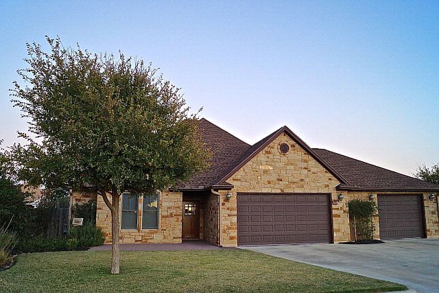 1st image of 1201 Jennifer Ln