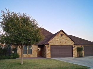 1201 Jennifer Ln, Fredericksburg, TX 78624