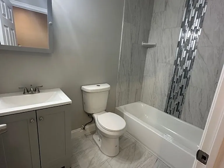336 Whitridge Ave — Photo 13