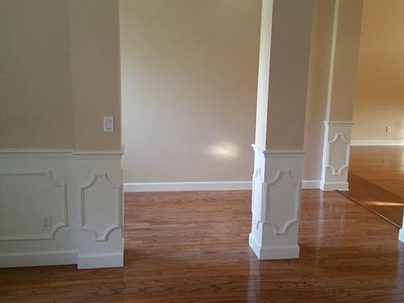 3rd image of 34517 Parkview Ave