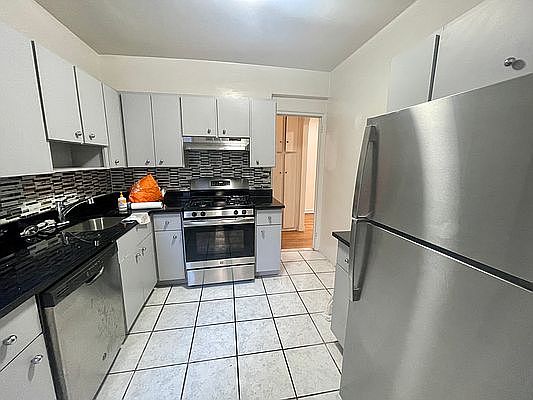 1st image of 68-64 Yellowstone Blvd #Bb