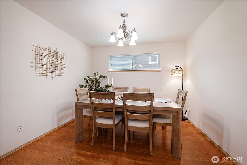5th image of 926 99th Street SW