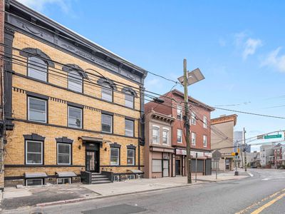 684 Summit Ave #2, Jersey City, NJ, 07306