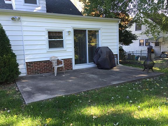 2nd image of 3756 Clearwater Ln