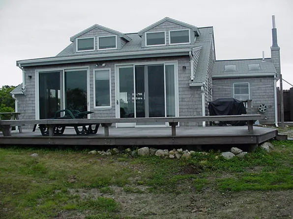 23 Chockers Ln, Chilmark, MA 02535