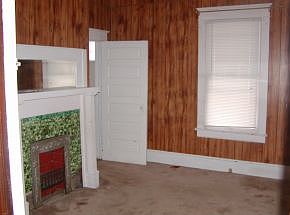 4th image of 424 Lamont St