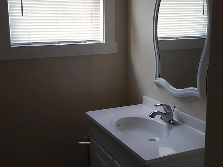 1054 Elmwood Ave #2 — Photo 10