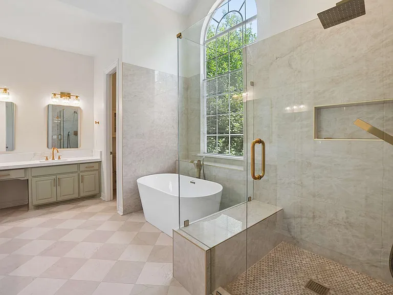 1125 Longford Cir — Photo 30