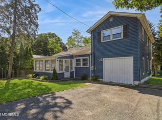 5 Rickard Ct, Toms River, NJ 08753