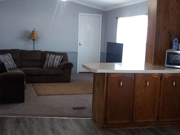 4th image of 708 Gregwood Ct