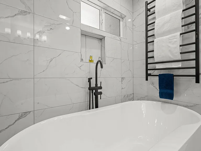 13730 Community St — Photo 40