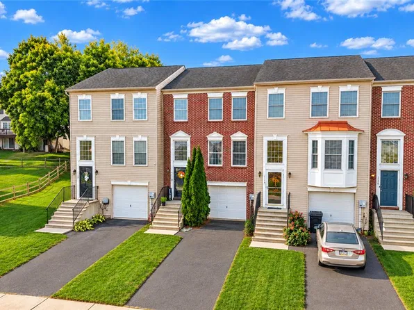 122 Walnut St, Freemansburg, PA 18017