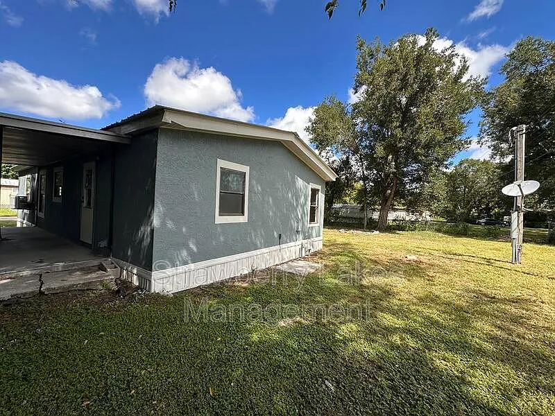 2 bed, 2.0 bath, 1056 sqft, $1,585 — Photo 4