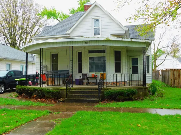 305 E Elm St, Fairbury, IL 61739