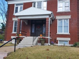 5865 Cates Ave, Saint Louis, MO 63112